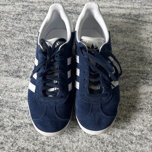 Adidas Classic Blue and White Trainers